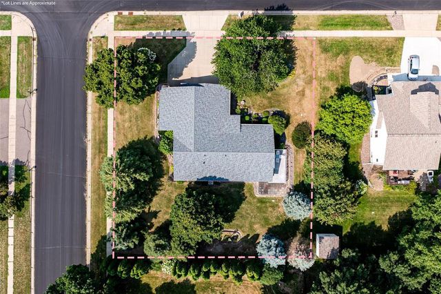 1119 Thompson Drive, Altoona, WI 54720
