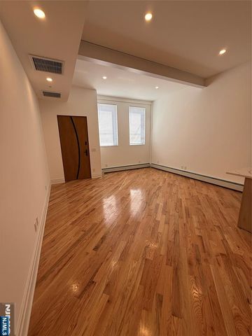 695 Elm Street 2, Kearny, NJ 07032