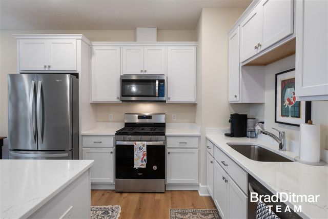 2313 Watertown Way 22, Grand Rapids, MI 49505