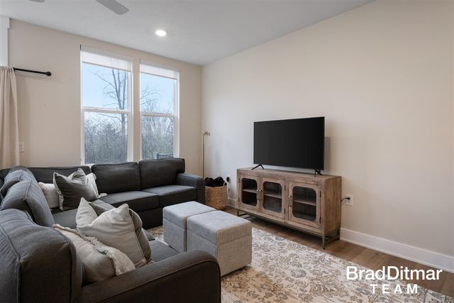 2313 Watertown Way 22, Grand Rapids, MI 49505