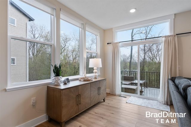 2313 Watertown Way 22, Grand Rapids, MI 49505