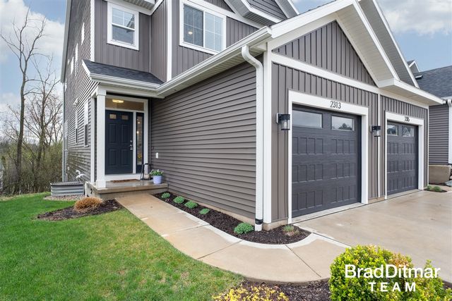 2313 Watertown Way 22, Grand Rapids, MI 49505