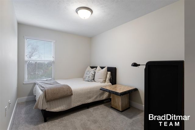 2313 Watertown Way 22, Grand Rapids, MI 49505