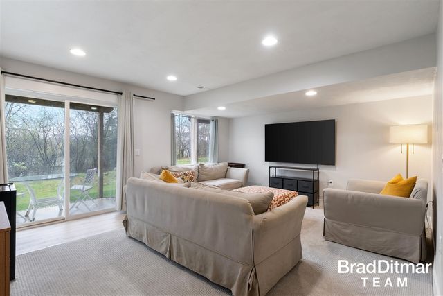 2313 Watertown Way 22, Grand Rapids, MI 49505