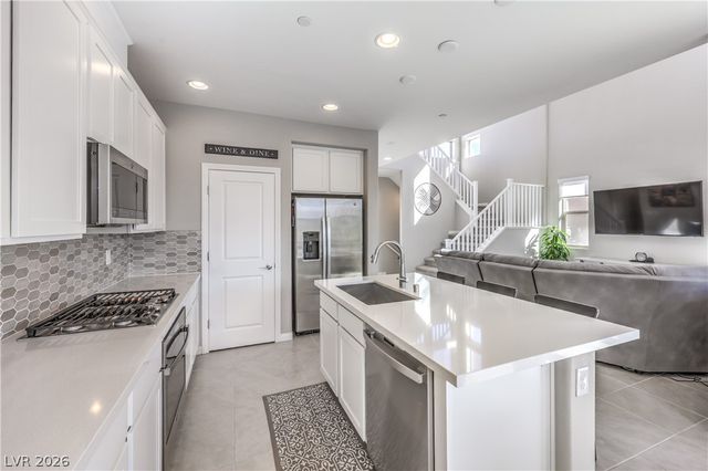 1801 Mangrove Court, Las Vegas, NV 89138