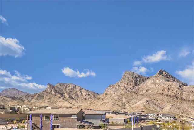 1801 Mangrove Court, Las Vegas, NV 89138