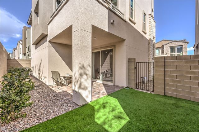 1801 Mangrove Court, Las Vegas, NV 89138