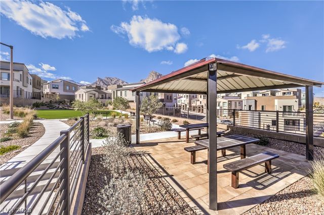 1801 Mangrove Court, Las Vegas, NV 89138