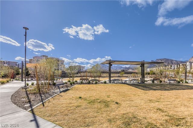 1801 Mangrove Court, Las Vegas, NV 89138