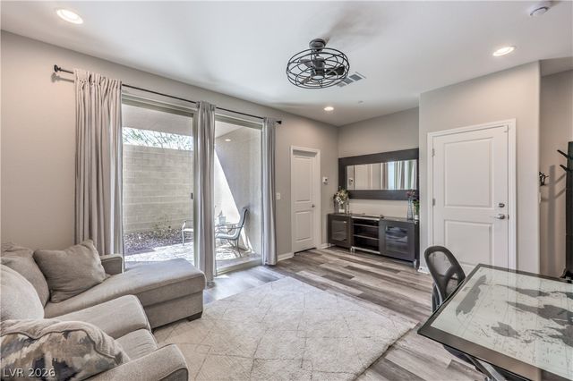 1801 Mangrove Court, Las Vegas, NV 89138