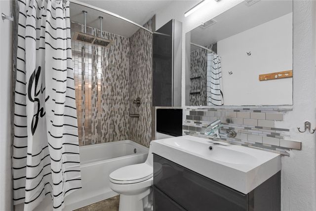 1101 E Walnut Street, Waco, TX 76704