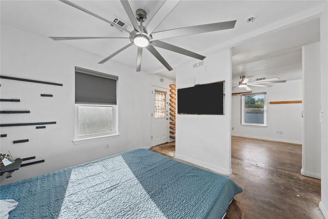 1101 E Walnut Street, Waco, TX 76704