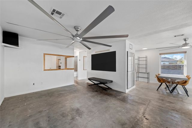 1101 E Walnut Street, Waco, TX 76704