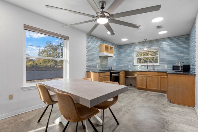 1101 E Walnut Street, Waco, TX 76704