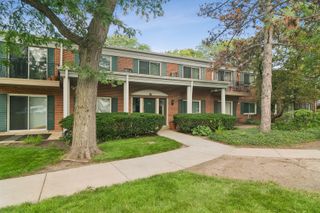 706 E Algonquin Road K204, Arlington Heights, IL 60005