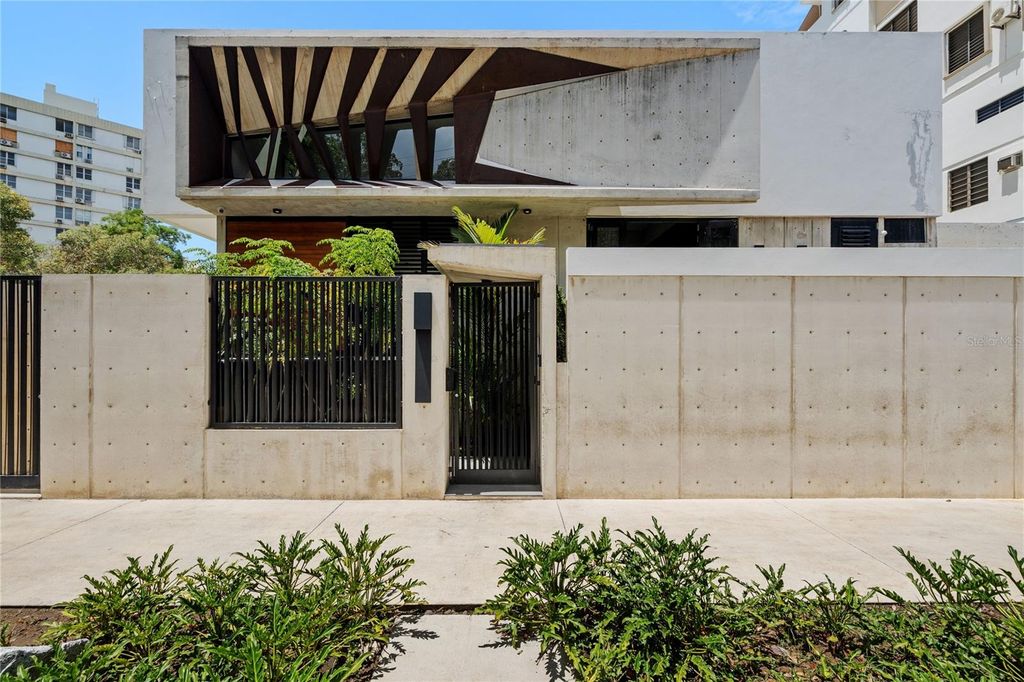 1211 LUCHETTI, San Juan, PR 00907