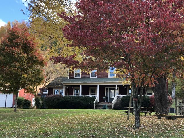 199 Gilmore Ln, Bell Buckle, TN 37020