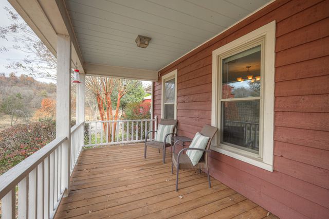 199 Gilmore Ln, Bell Buckle, TN 37020