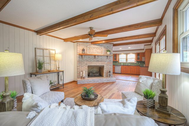 199 Gilmore Ln, Bell Buckle, TN 37020