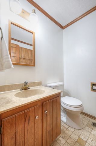 199 Gilmore Ln, Bell Buckle, TN 37020