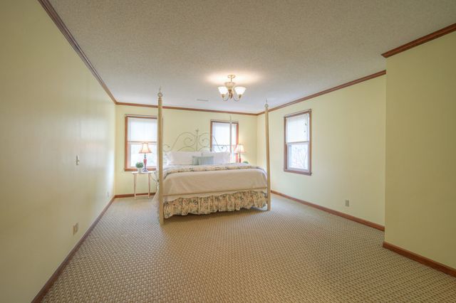 199 Gilmore Ln, Bell Buckle, TN 37020