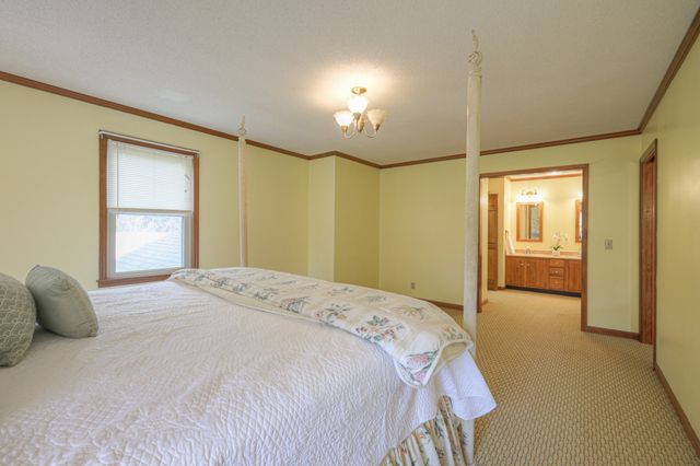 199 Gilmore Ln, Bell Buckle, TN 37020