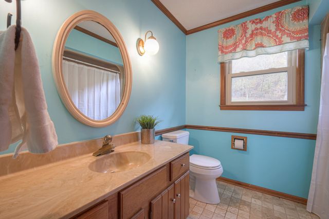 199 Gilmore Ln, Bell Buckle, TN 37020