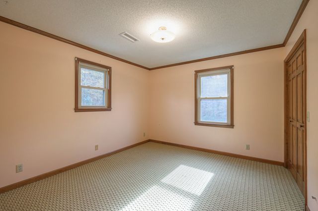 199 Gilmore Ln, Bell Buckle, TN 37020