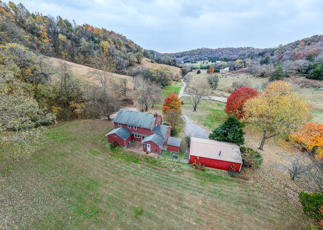 199 Gilmore Ln, Bell Buckle, TN 37020