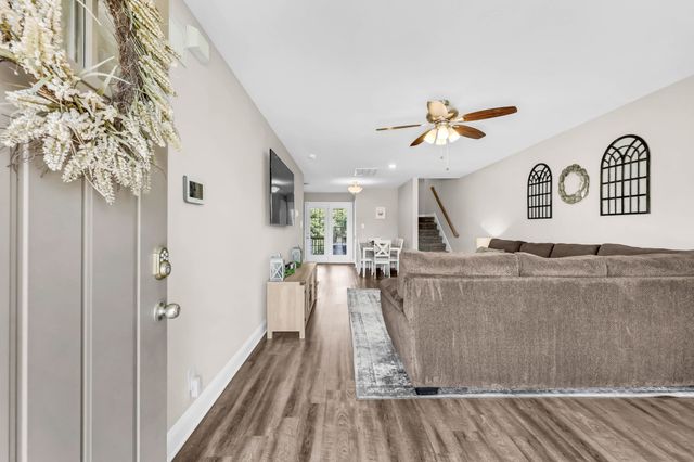 153 Tomahawk Pt, Clarksville, TN 37040