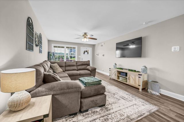 153 Tomahawk Pt, Clarksville, TN 37040