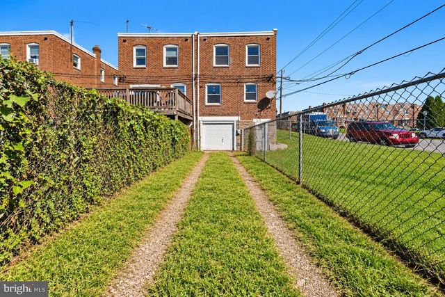 1142 FANSHAWE ST, Philadelphia, PA 19111