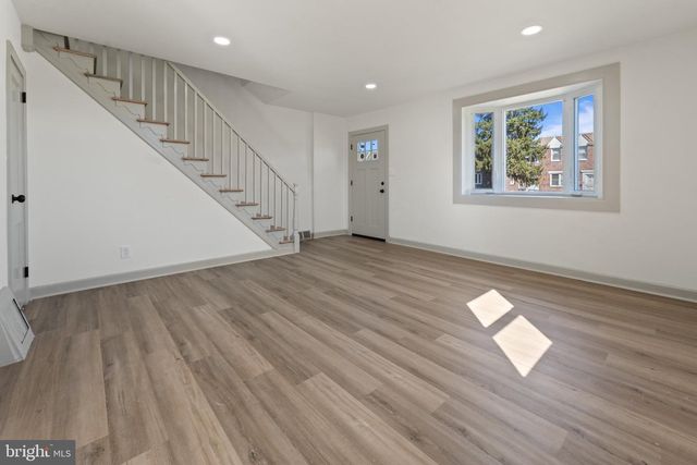 1142 FANSHAWE ST, Philadelphia, PA 19111