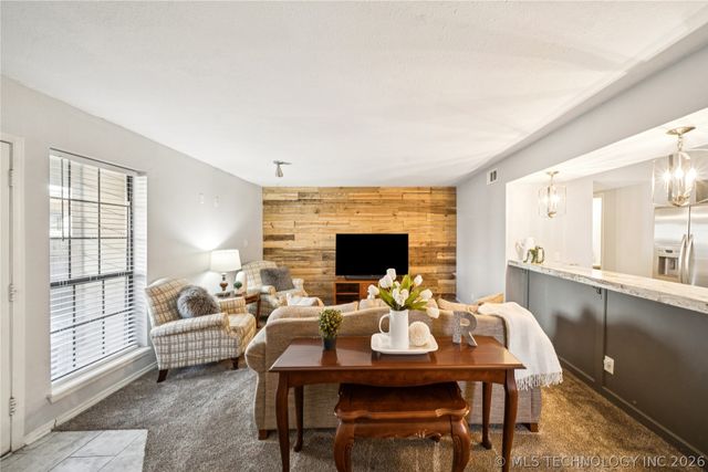 6510 S Memorial Drive 17G, Tulsa, OK 74133