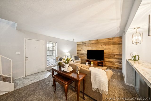 6510 S Memorial Drive 17G, Tulsa, OK 74133