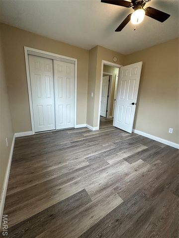 1006 E Almar St, Malden, MO 63860