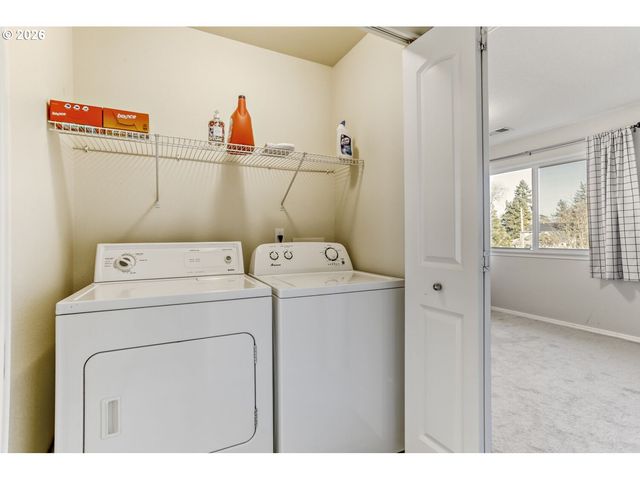 7242 Se HENDERSON St 3, Portland, OR 97206