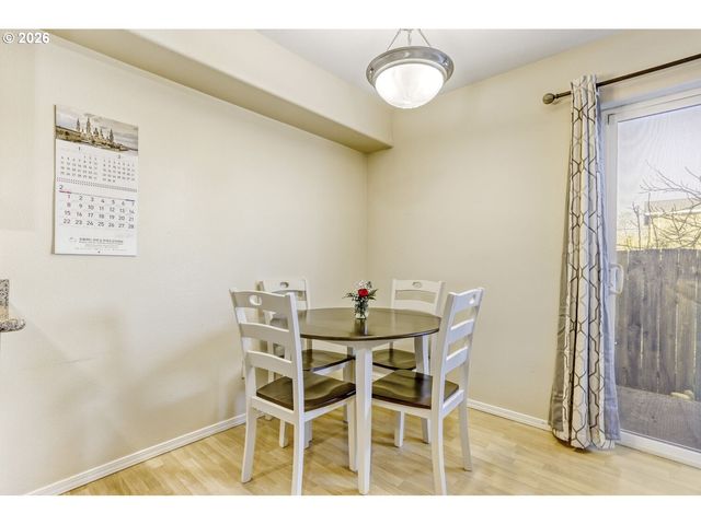 7242 Se HENDERSON St 3, Portland, OR 97206