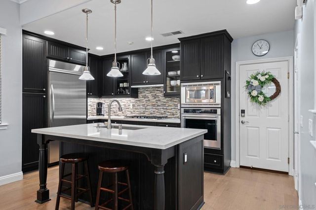 2873 Farragut Road, San Diego, CA 92106