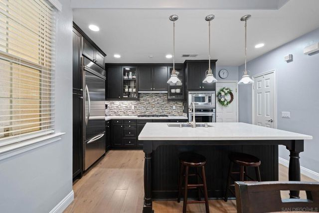 2873 Farragut Road, San Diego, CA 92106