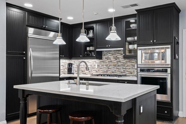 2873 Farragut Road, San Diego, CA 92106