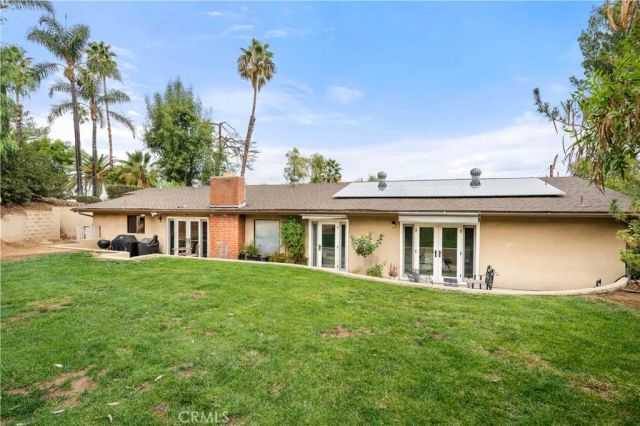 5051 Victoria Avenue, Riverside, CA 92506