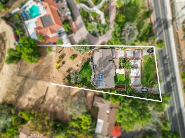 5051 Victoria Avenue, Riverside, CA 92506