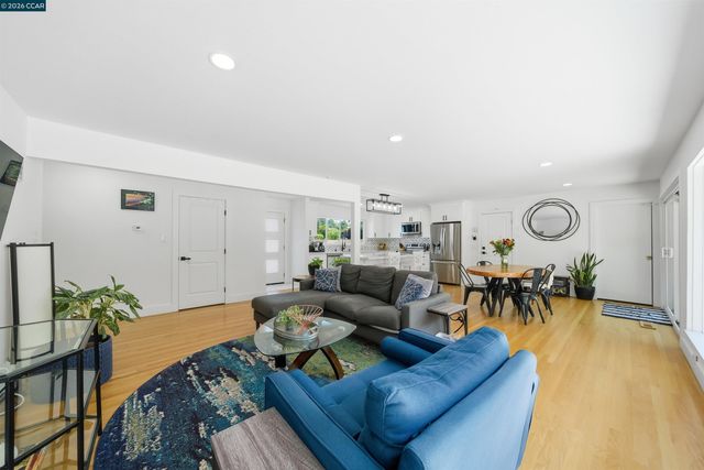 2297 Johanna Ct, Pinole, CA 94564