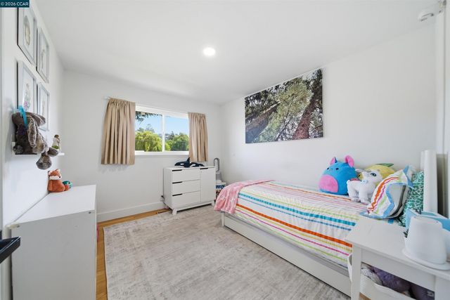 2297 Johanna Ct, Pinole, CA 94564