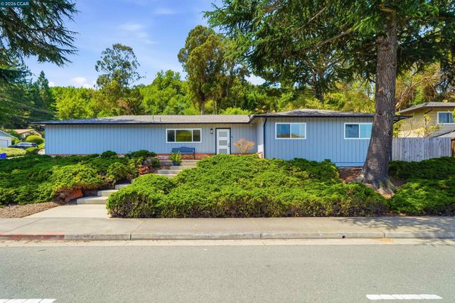 2297 Johanna Ct, Pinole, CA 94564