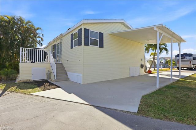 158 Nanaimo TRL, Fort Myers Beach, FL 33931