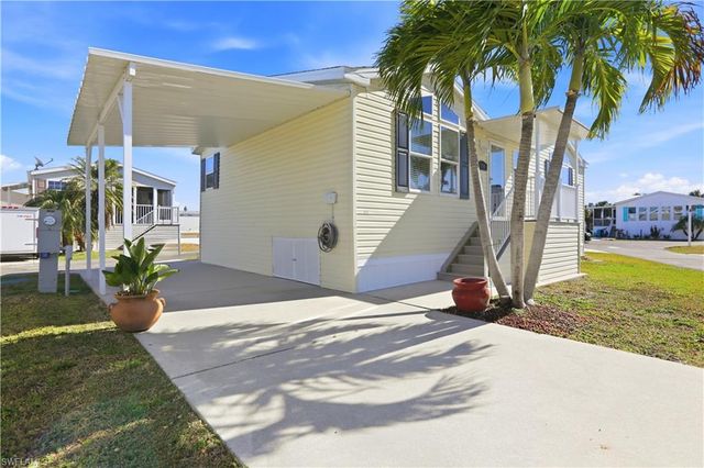 158 Nanaimo TRL, Fort Myers Beach, FL 33931