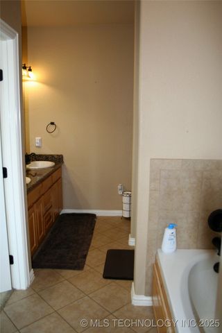 412 Wandering, Ardmore, OK 73401