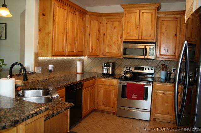 412 Wandering, Ardmore, OK 73401